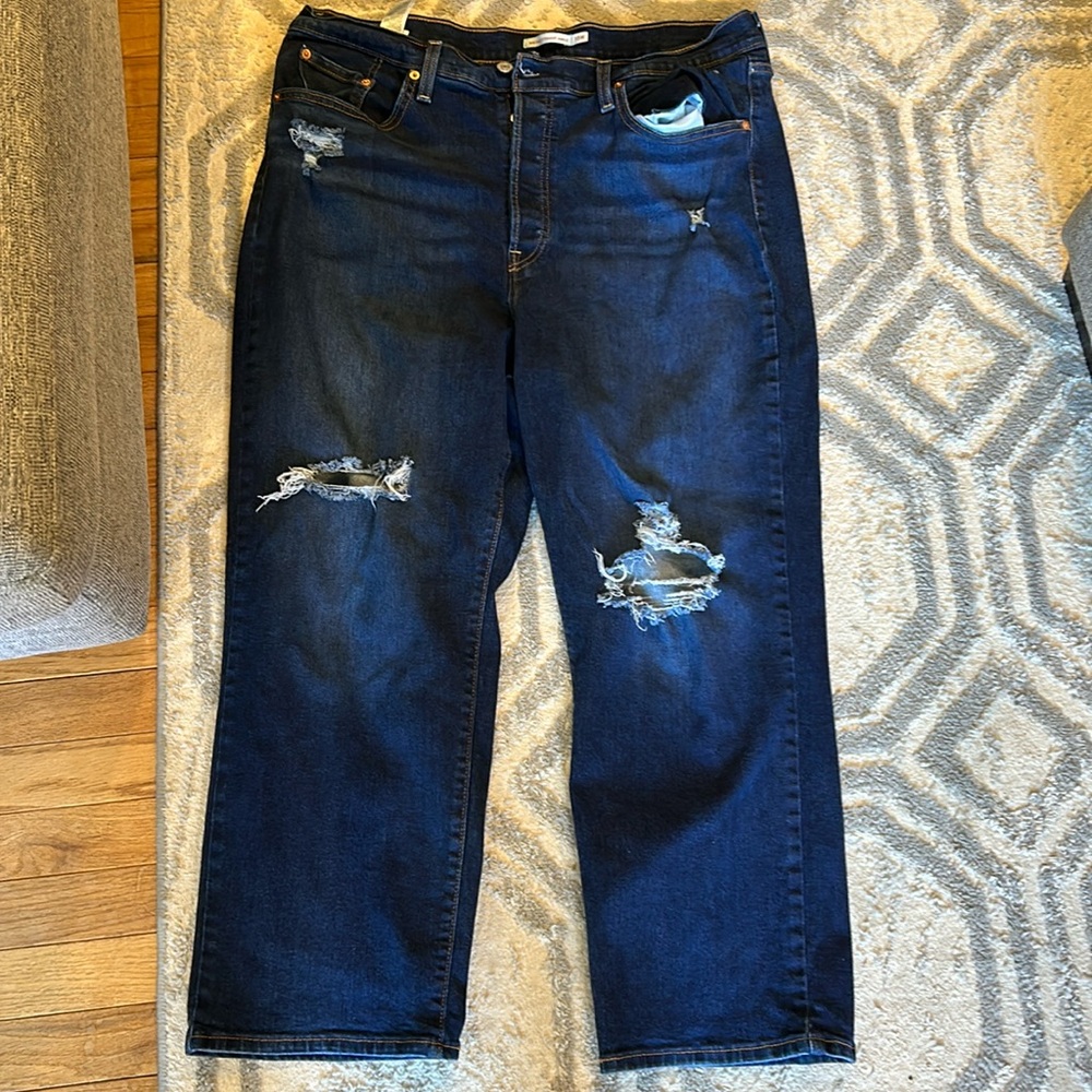 Levi’s Wide Leg Distressed High Waist Jeans—size 18w